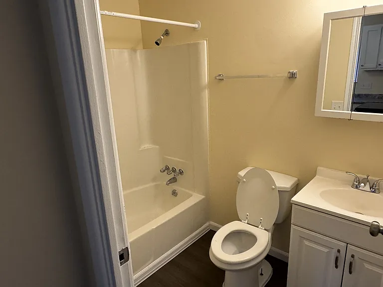 6273 Cheviot Rd #305 — Photo 4