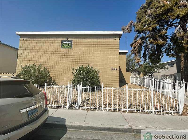 1st image of 3851 Royal Crest St APT 5