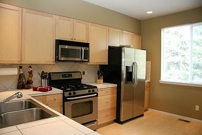 2nd image of 12207 NE 109th Pl