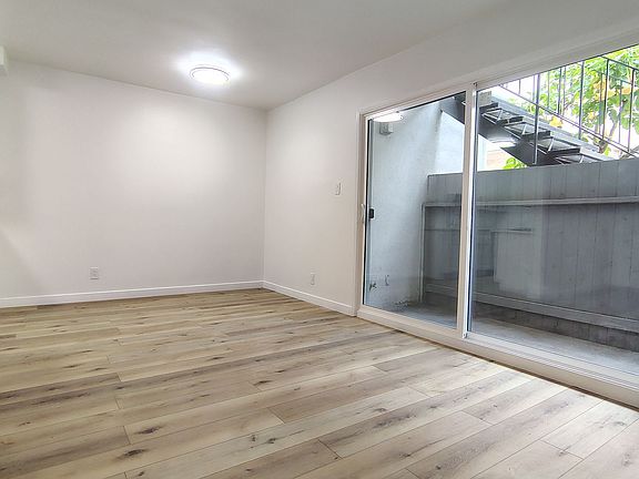 3rd image of 12545 Pacific Ave APT 4