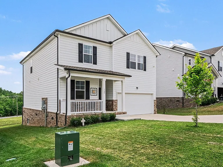 139 Millbrook Dr — Photo 2