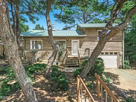 12803 NW Huckleberry Ln, Seal Rock, OR 97376
