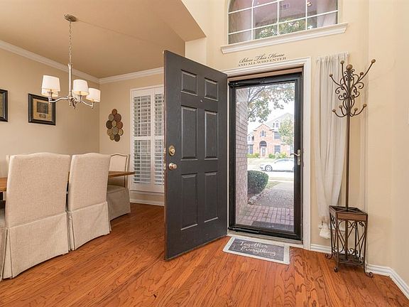 5th image of 633 Gardenia St