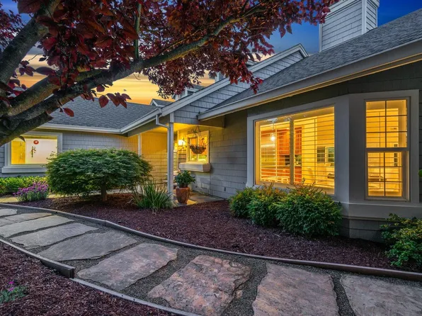 46 Port Royal Ave, Foster City, CA 94404