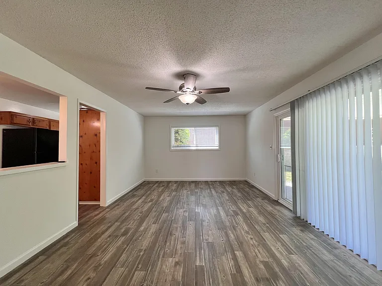 7312 Volta Ct — Photo 11