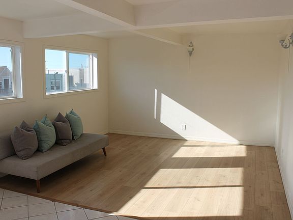 4th image of 144 Highland Ave