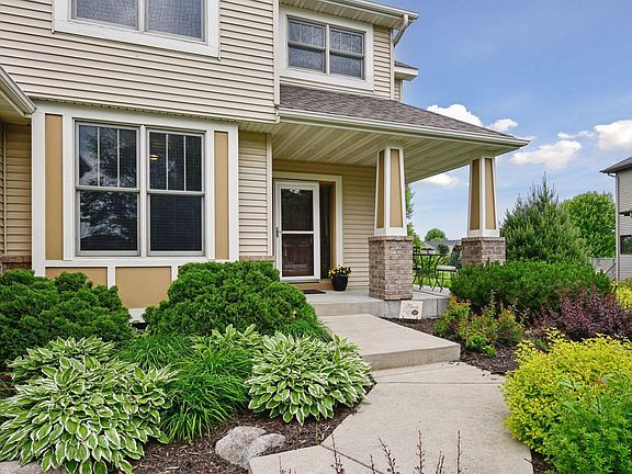 2nd image of 1408 Oakpointe Dr