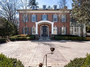 550 Shirley Dr, Birmingham, MI 48009