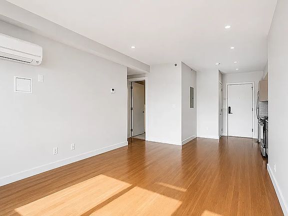 5th image of 591 Bushwick Ave #415B