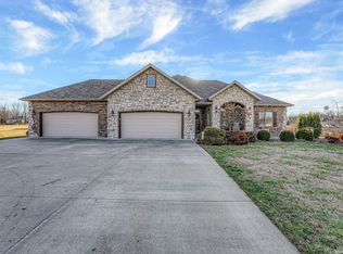 538 Academy Dr, Rogersville, MO 65742