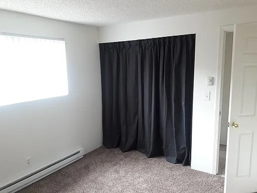 Dry Creek Apartments