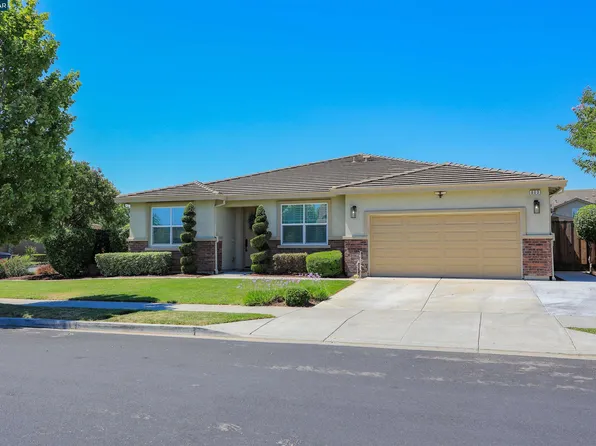 803 Pathfinder Ct, Oakley, CA 94561