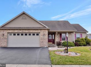 234 Eisenhower Dr, Chambersburg, PA 17201