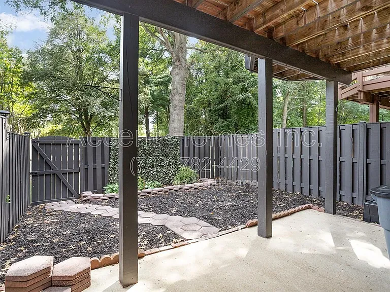 6107 Summer Park Ln — Photo 29
