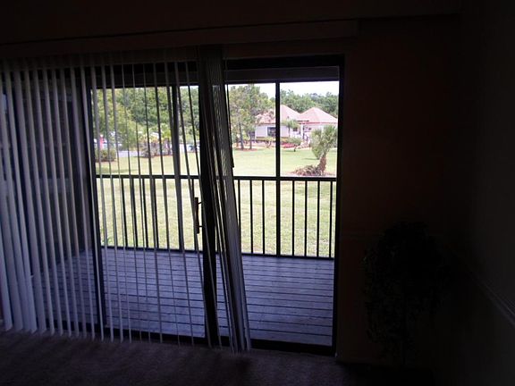 4th image of 15928 Kemper Dr