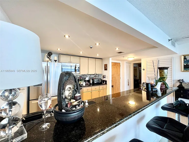 7601 E Treasure Dr #1817 — Photo 7
