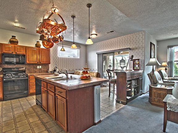 Kitchen 6