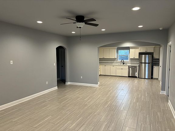 entrance/living room