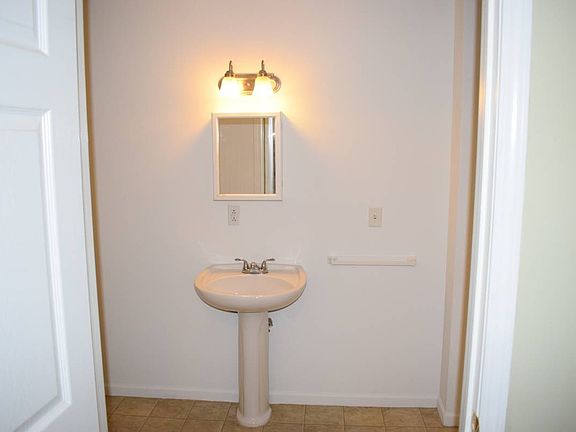 5th image of 69 State St #5-48