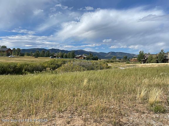 2nd image of 49 Warm Creek Ln