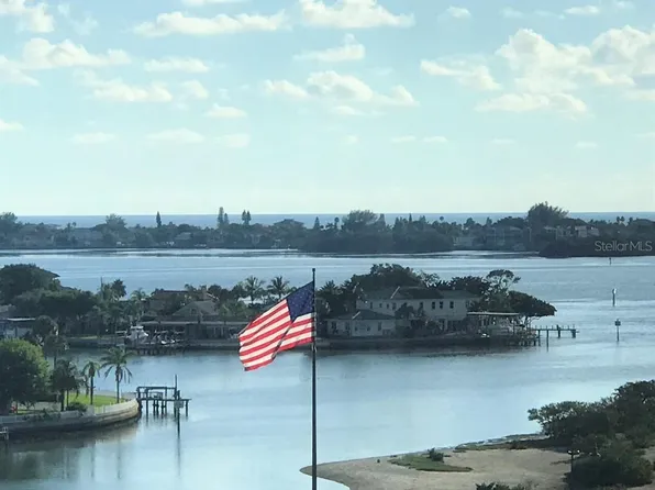 100 Bluff View Dr APT 317A, Belleair Bluffs, FL 33770