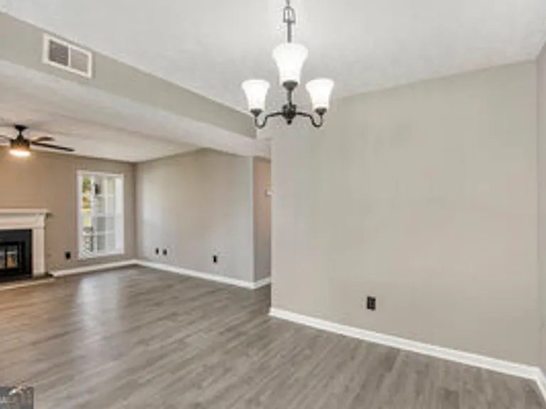 9432 Cypress Ln — Photo 7