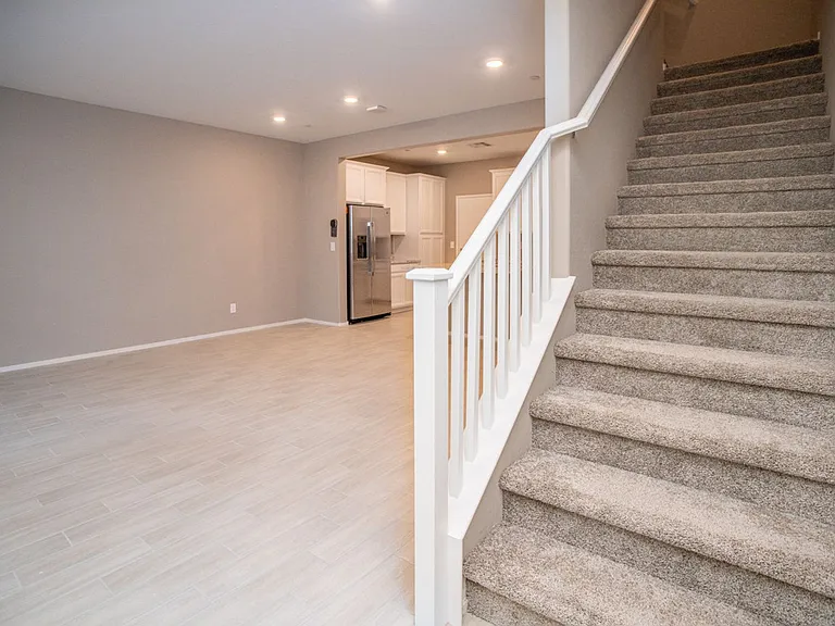 9 Alamere Falls Dr — Photo 6