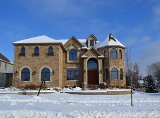 1903 Saddle Farm Ln, Naperville, IL 60564