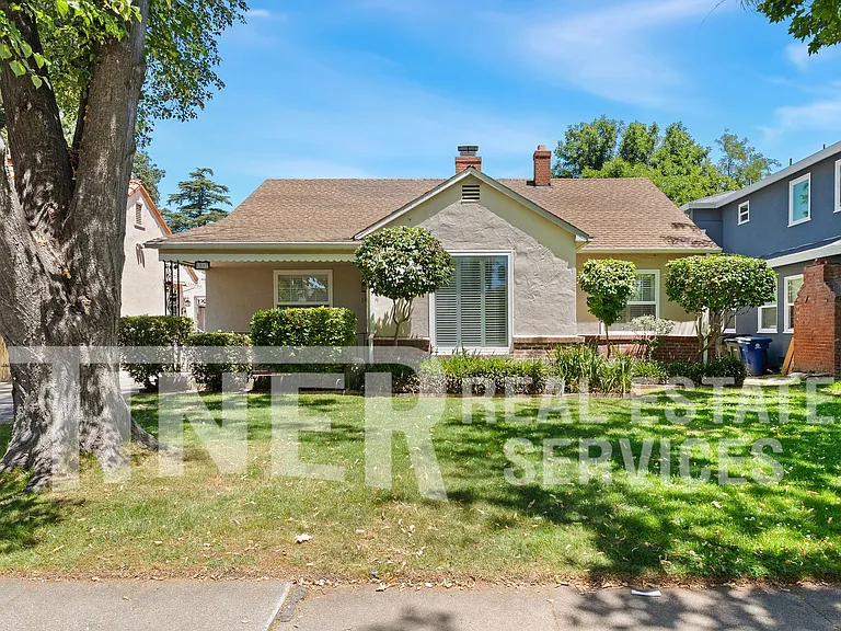 1067 Perkins Way — Photo 1
