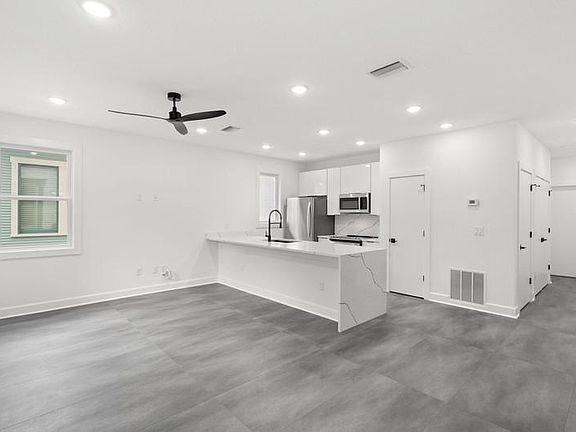 5th image of 1216 E 15th Ave #1