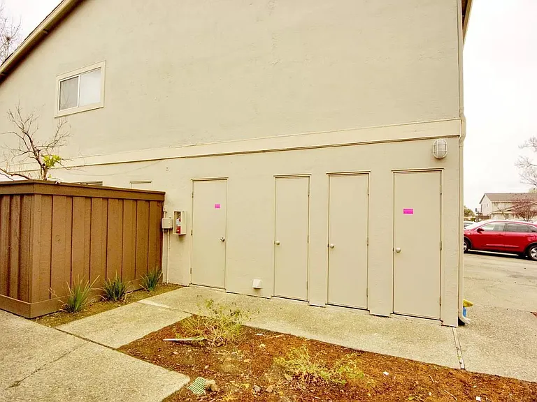 340 Rio Verde Pl #1 — Photo 13