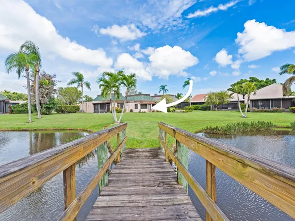3310 SE SANDPIPER Circle, Port St Lucie, FL 34952