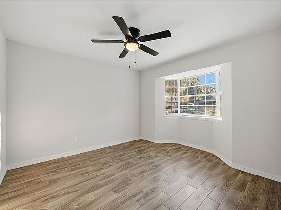 5th image of 10510 Sapling Way