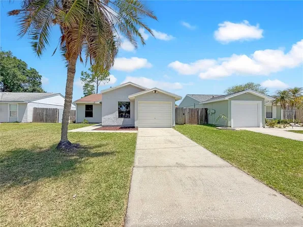 1204 Forestwood Dr, Oldsmar, FL 34677