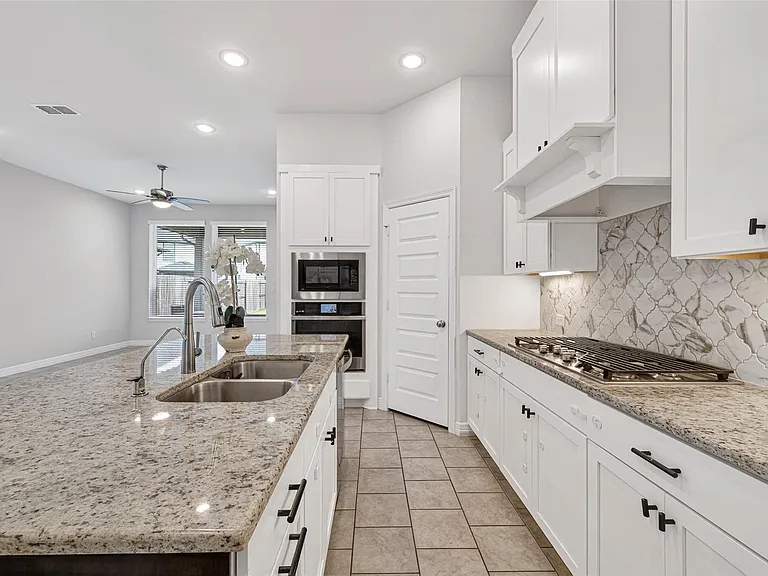 6602 Albany Forest Ct — Photo 20