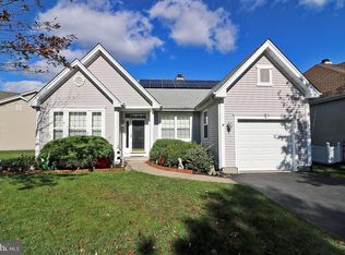 4 Five Bridges Ct, Barnegat, NJ 08005