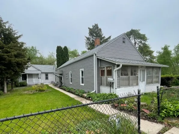 330 & 328 S Desplaines St, Joliet, IL 60436