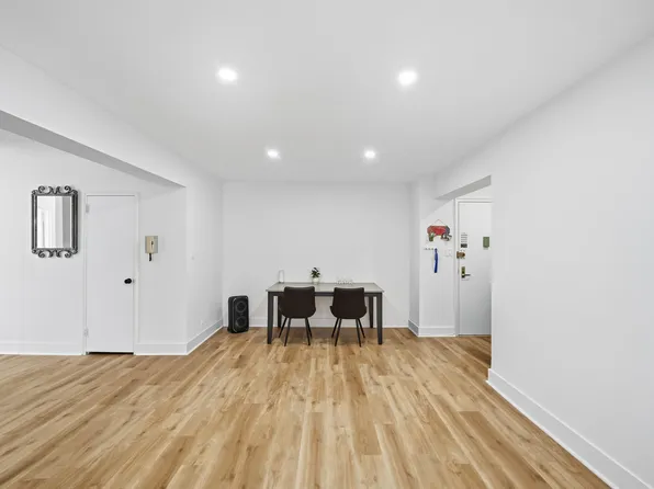 226-26 Union Tnpk image 8 of 20