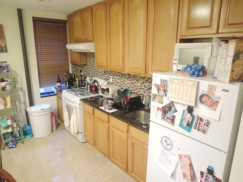 1st image of 2545 29th St