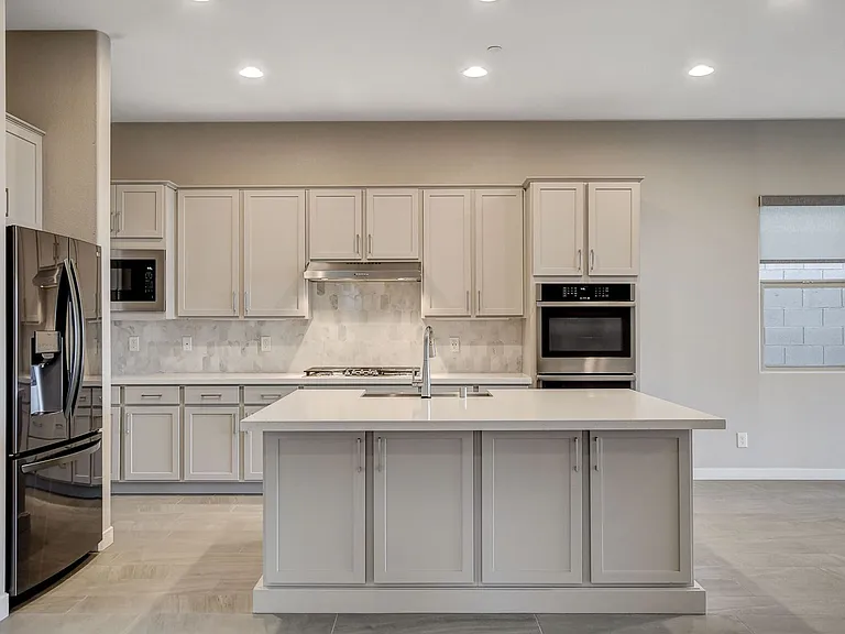 94 Nine Mile Creek Dr — Photo 15