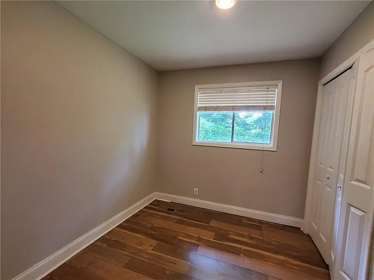 931 Auburn Rd — Photo 16