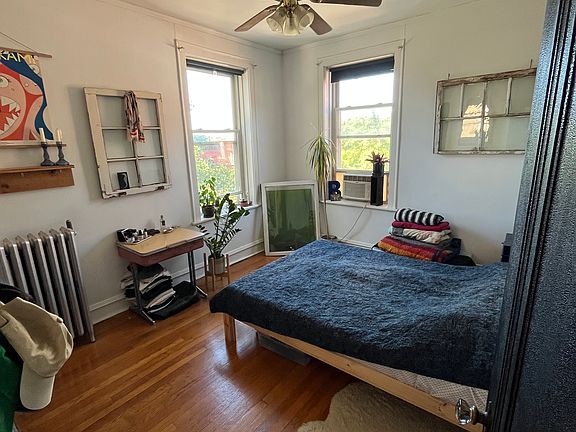 5th image of 1474 W Winnemac Ave #3