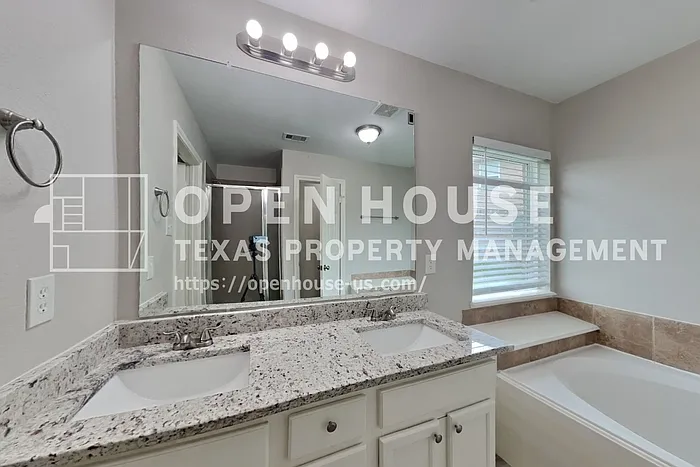 8902 Carmel Grove Ln — Photo 10