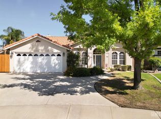 11001 Lakewood Ct, Bakersfield, CA