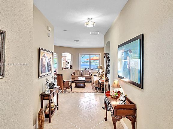 5th image of 19461 Stonebrook St #19461