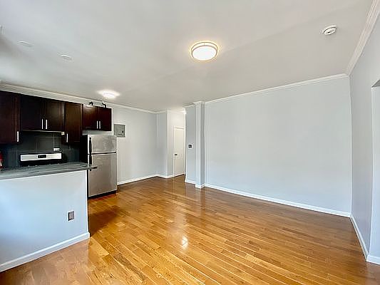 4th image of 611 W 163rd St APT 55