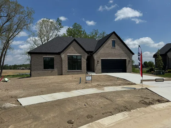 13999 Arthur Ct, Washington, MI 48094