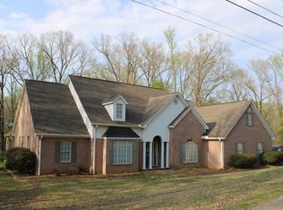 476 Lakeridge Rd, Grenada, MS 38901