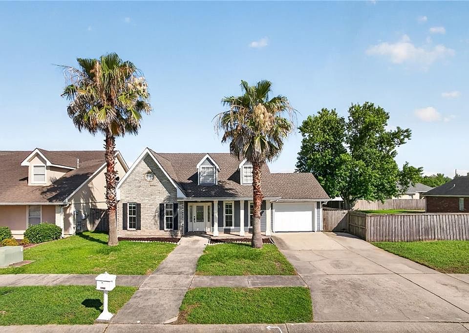 1st image of 3240 Debouchel Blvd