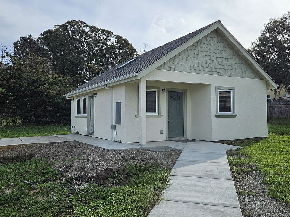 Concrete Patio and Walkway